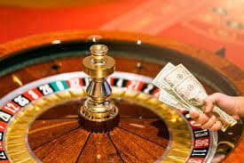 Paytable transparan di setiap permainan Paytable dan aturan permainan
